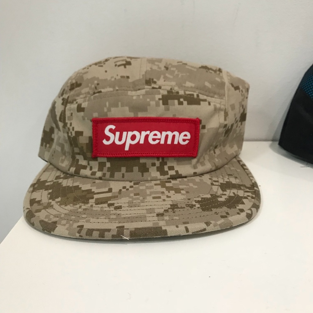 Supreme digital camo hat
